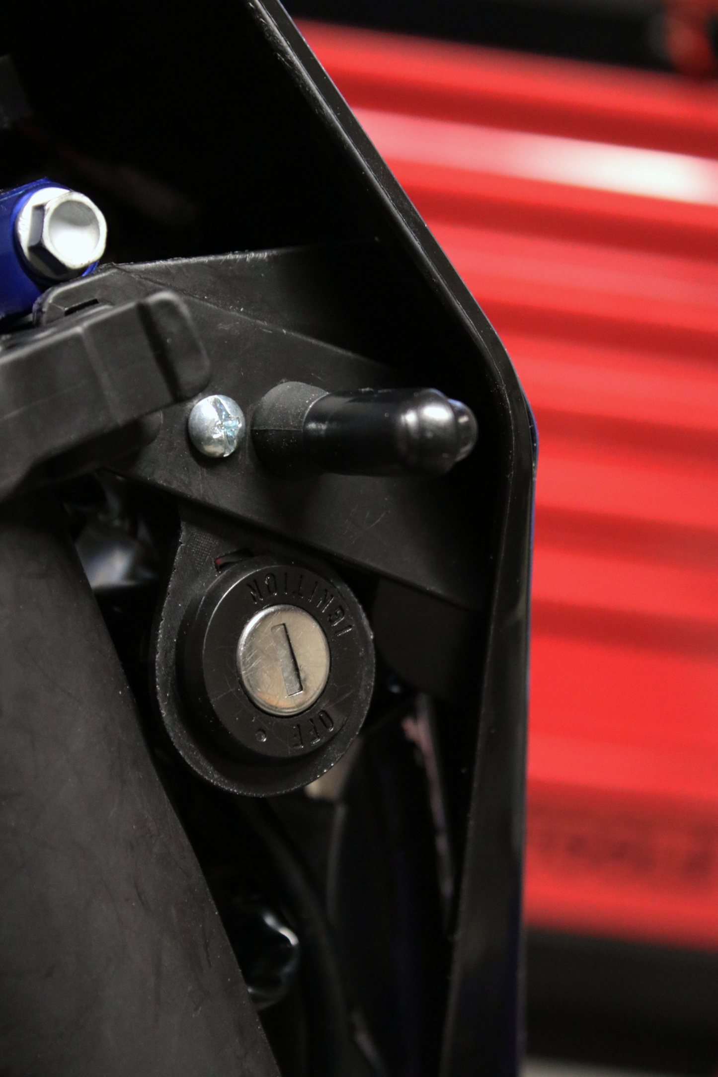 2018-25 Beta RR/Xtrainer Ignition locks
